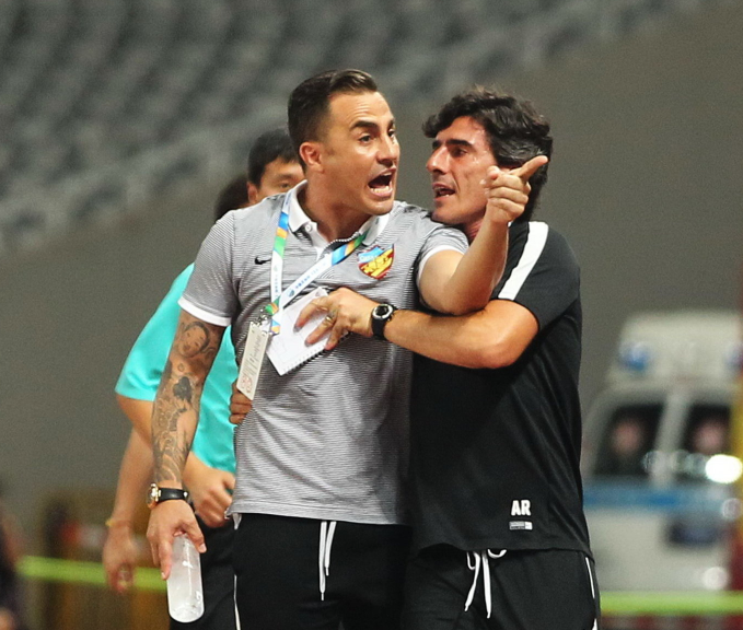 九游娱乐入口-梅西赛后大闹更衣室视频