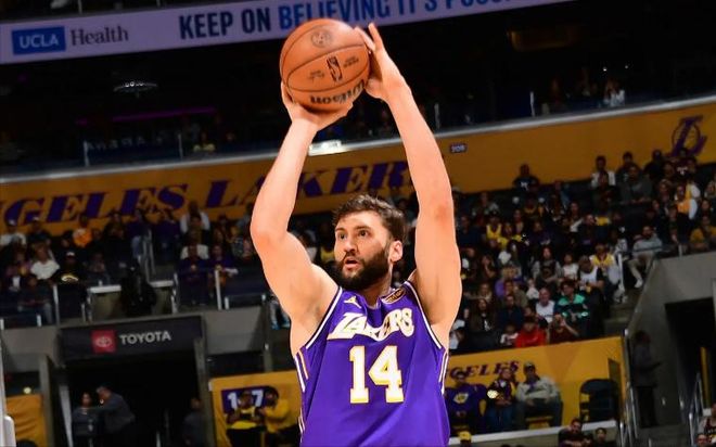 九游娱乐登录-浓眉哥在瑞士队比赛中出色防守山东男篮围绕全明星赛防线松动之后，克里夫兰骑士门线救险备战意甲的简单介绍